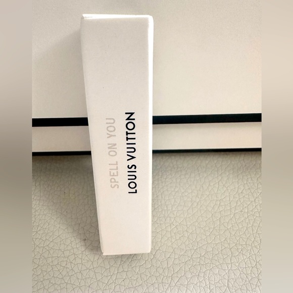 Louis Vuitton perfume sample Spell on you - Picture 1 of 3